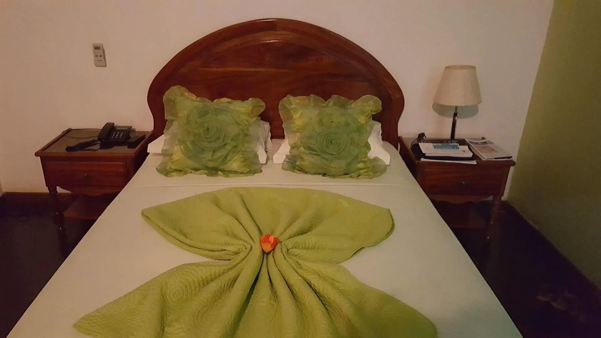 Chez Loutcha Residencial Hotel Mindelo